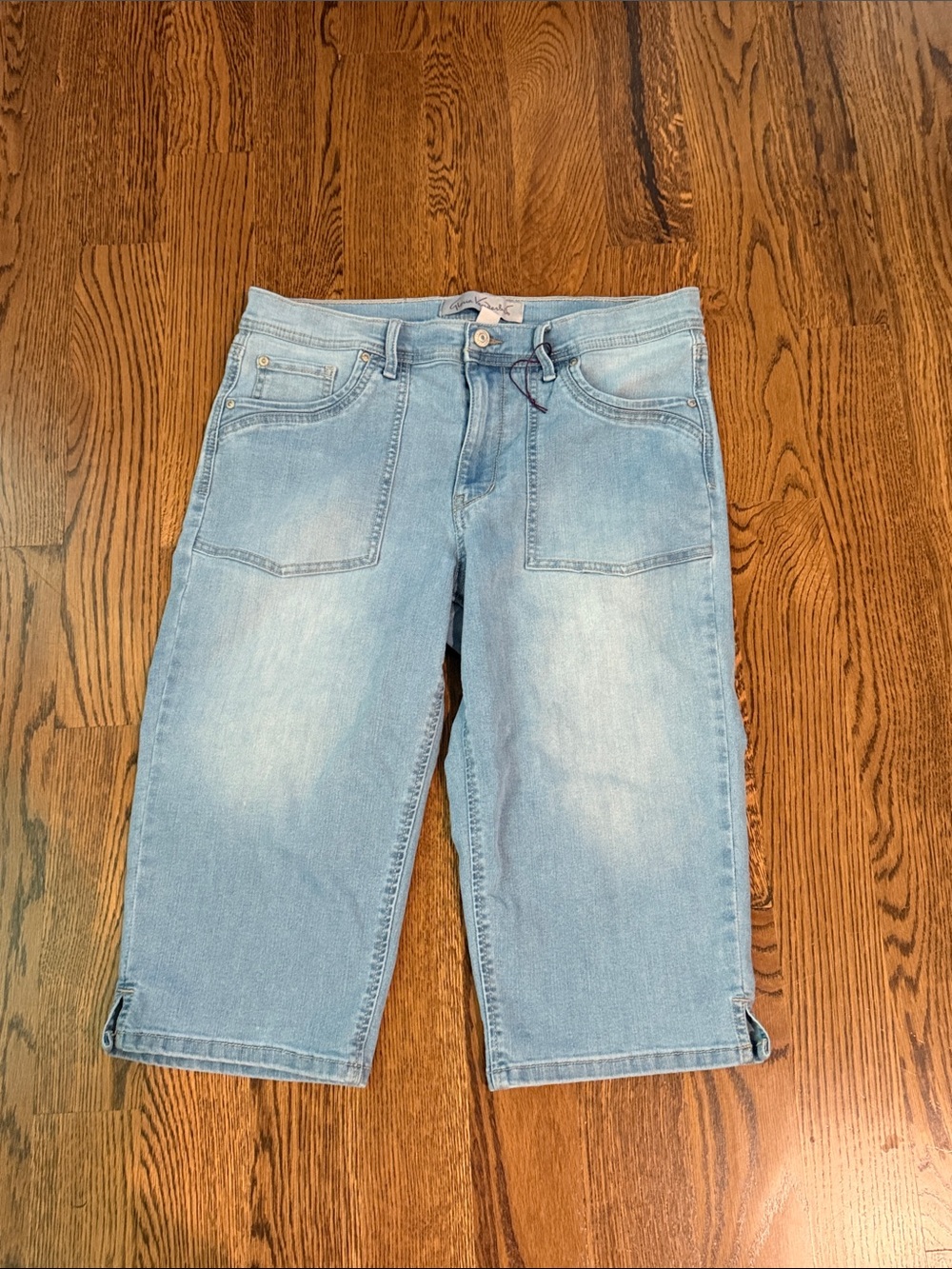 Gloria Vanderbilt Light Blue Womens jorts 10